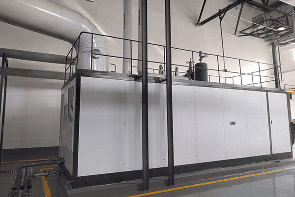 遼寧某建設(shè)工程公司使用兩臺(tái)7000kw燃?xì)獬袎簾崴仩t